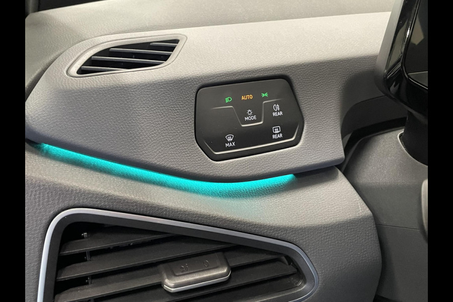 Volkswagen ID.3 Pro 58 kWh Airco ECC Navi Carplay PDC VA+ Camera Full LED Adaptive Cruise Control 18" LM Velgen Stoel/Stuurwielverwarming