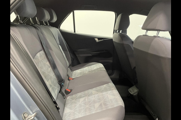 Volkswagen ID.3 Pro 58 kWh Airco ECC Navi Carplay PDC VA+ Camera Full LED Adaptive Cruise Control 18" LM Velgen Stoel/Stuurwielverwarming