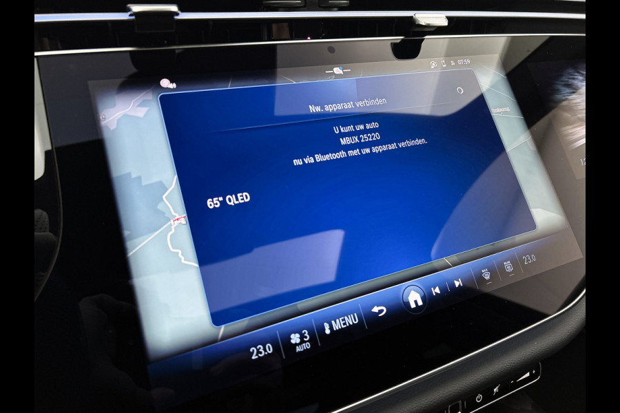 Mercedes-Benz E-Klasse 300 e Sport Edition AMG Line | Panorama Schuif-Kanteldak | Distronic | Lederen bekleding | Alarm | Parkeerpakket met 360°-camera | 20 Inch AMG Velgen. Inclusief 24 maanden MB Certified garantie voor Europa.