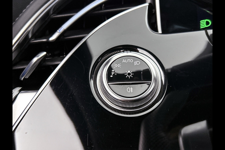 Mercedes-Benz E-Klasse 300 e Sport Edition AMG Line | Panorama Schuif-Kanteldak | Distronic | Lederen bekleding | Alarm | Parkeerpakket met 360°-camera | 20 Inch AMG Velgen. Inclusief 24 maanden MB Certified garantie voor Europa.