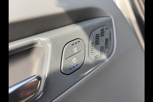 Kia EV9 GT-Line AWD 99.8 kWh HUD | Leder | Meridian Sound | Camera | Navi | Apple CarPlay/Android Auto | Key-Less | Stuur-/Stoelverwarming | PDC | Cruise | LED |