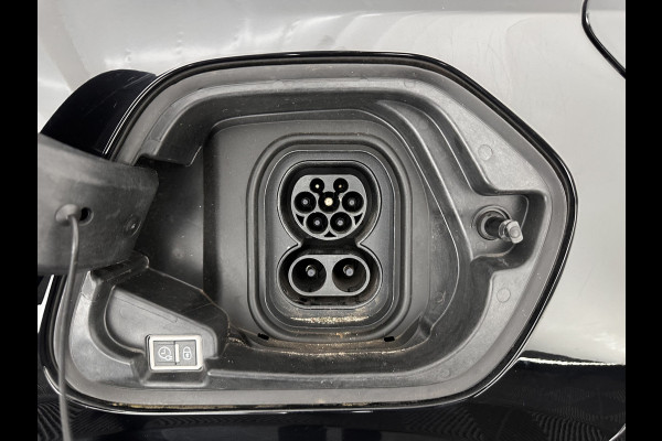 Peugeot e-208 EV Style 50 kWh [ 3-Fase-11kW] {SOH-96%} (INCL-BTW) Aut. *LEATHER-FABRIC | FULL-LED | SPORT-SEATS | KEYLESS | PRIVACY-GLASS | DAB+ | NAVI-FULLMAP | ECC | PDC | CRUISE | 16''ALU*