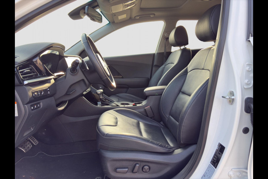 Kia Niro 1.6 GDi PHEV ExecutiveLine Automaat | Leder | Apple Carplay & Android Auto | Camera | Cruise | Stoelventilatie & Verwarming |