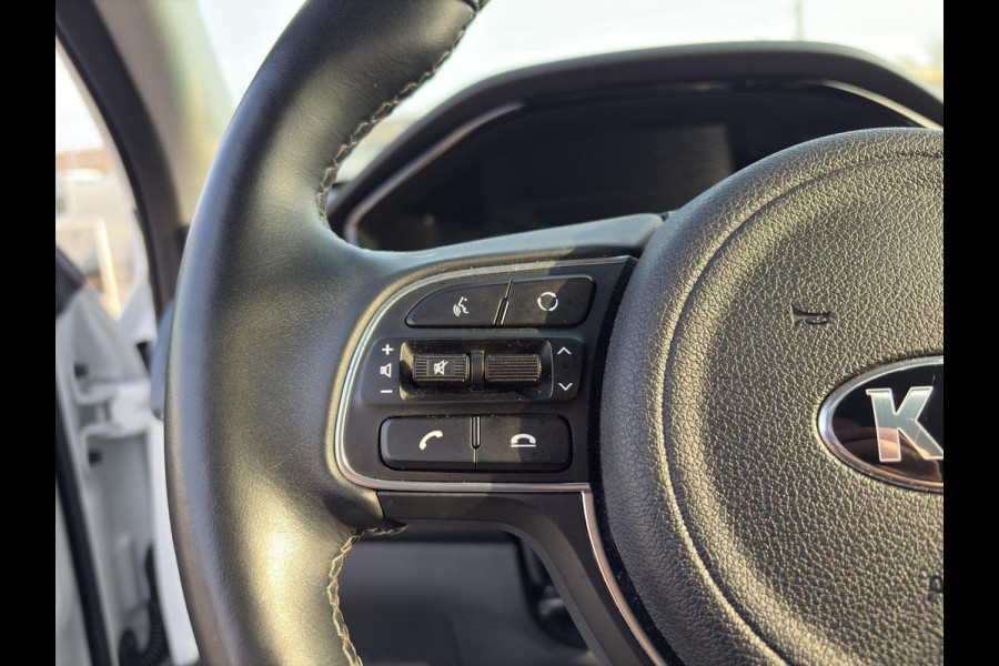 Kia Niro 1.6 GDi PHEV ExecutiveLine Automaat | Leder | Apple Carplay & Android Auto | Camera | Cruise | Stoelventilatie & Verwarming |