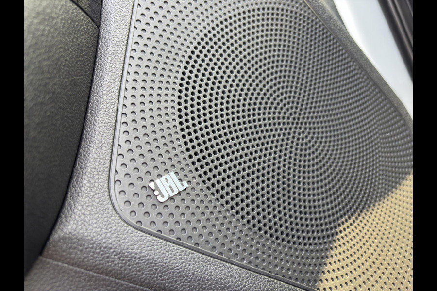Kia Niro 1.6 GDi PHEV ExecutiveLine Automaat | Leder | Apple Carplay & Android Auto | Camera | Cruise | Stoelventilatie & Verwarming |