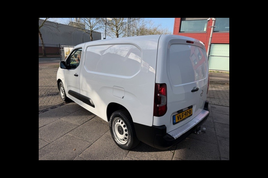 Opel Combo 1.5D L2H1 Edition AIRCO I NAVI I TREKHAAK I PDC I APPLE CARPLAY I 1e EIGENAAR I COMPETE ONDERHOUDSHISTORIE