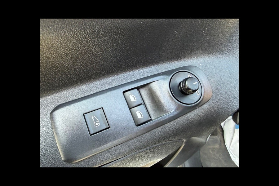 Opel Combo 1.5D L2H1 Edition AIRCO I NAVI I TREKHAAK I PDC I APPLE CARPLAY I 1e EIGENAAR I COMPETE ONDERHOUDSHISTORIE