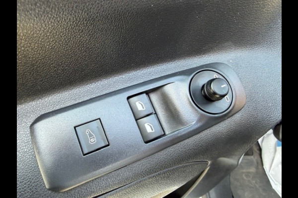 Opel Combo 1.5D L2H1 Edition AIRCO I NAVI I TREKHAAK I PDC I APPLE CARPLAY I 1e EIGENAAR I COMPETE ONDERHOUDSHISTORIE