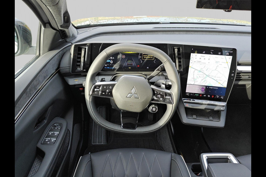 Mitsubishi Eclipse Cross Instyle 87 kWh | Zwart Dak | Leder interieur