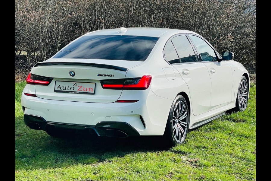 BMW 3-serie 320i Business Edition M Sport pakket Automaat Navi CarPlay Carbon pakket/NL Auto