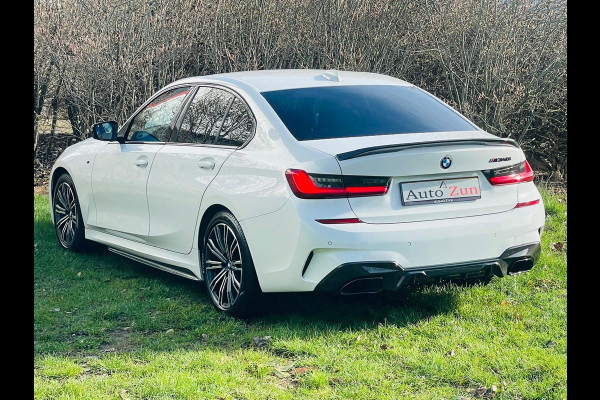 BMW 3-serie 320i Business Edition M Sport pakket Automaat Navi CarPlay Carbon pakket/NL Auto