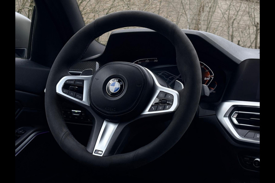 BMW 3-serie 320i Business Edition M Sport pakket Automaat Navi CarPlay Carbon pakket/NL Auto