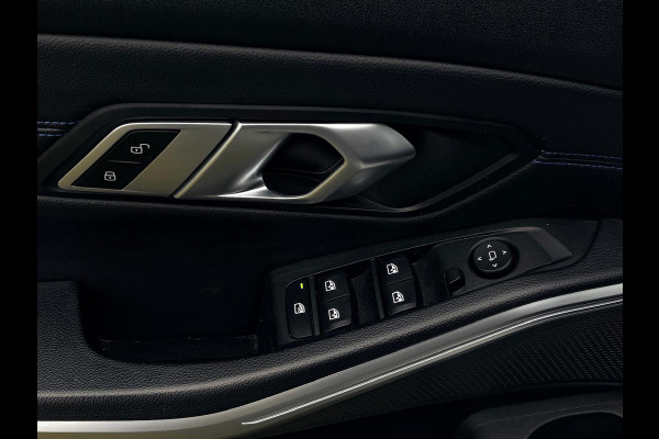 BMW 3-serie 320i Business Edition M Sport pakket Automaat Navi CarPlay Carbon pakket/NL Auto
