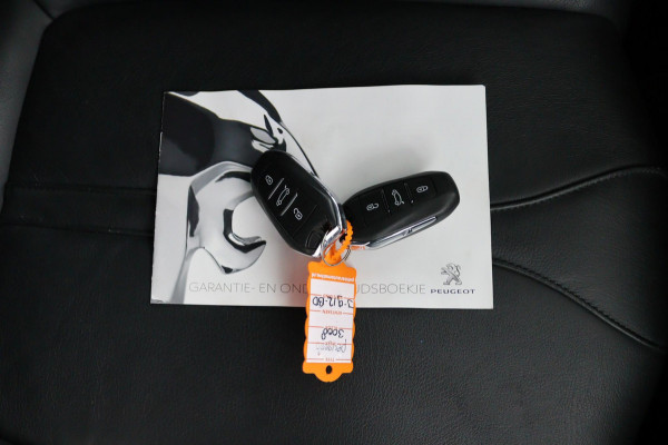 Peugeot 3008 *CARPLAY*CAMERA*ECC*HAAK*NAVI*ELEK.KLEP*1/2LEDER*