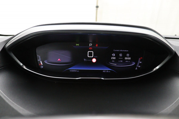 Peugeot 3008 *CARPLAY*CAMERA*ECC*HAAK*NAVI*ELEK.KLEP*1/2LEDER*