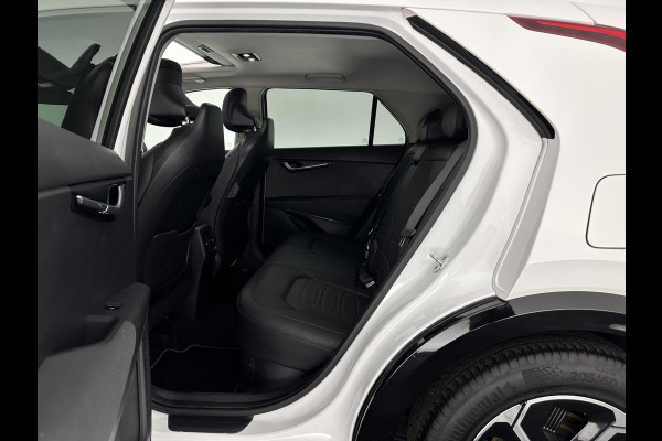 Kia Niro 1.6 GDi Hybrid Dynamic Plus Line (INCL-BTW) Aut. *PANO | HEAD-UP | LEATHER | DIGI-COCKPIT | NAVI-FULLMAP | DAB | ADAPTIVE-CRUISE | CAMERA | HEATED-COMFORTSEATS | KEYLESS | PRIVACYGLASS | SHIFTPADDLES | CARPLAY | TOWBAR | 16"