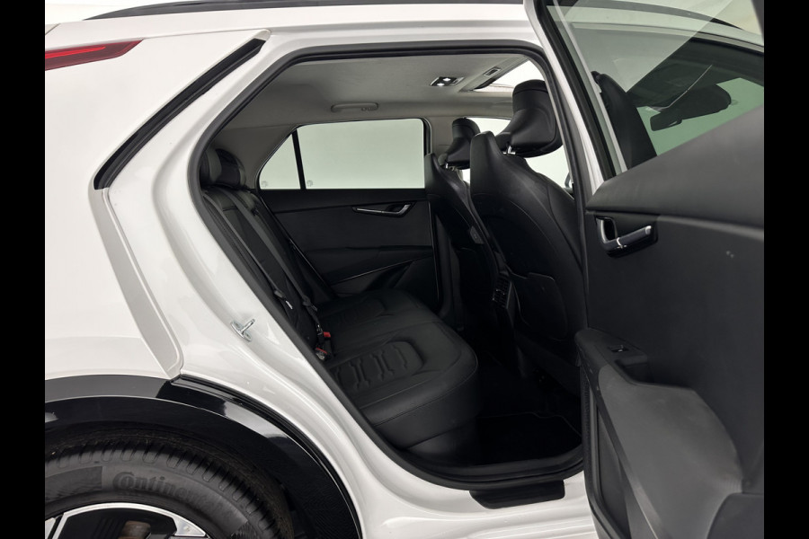 Kia Niro 1.6 GDi Hybrid Dynamic Plus Line (INCL-BTW) Aut. *PANO | HEAD-UP | LEATHER | DIGI-COCKPIT | NAVI-FULLMAP | DAB | ADAPTIVE-CRUISE | CAMERA | HEATED-COMFORTSEATS | KEYLESS | PRIVACYGLASS | SHIFTPADDLES | CARPLAY | TOWBAR | 16"