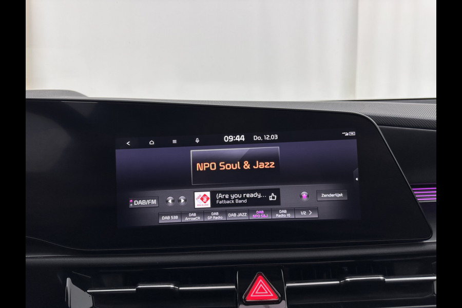 Kia Niro 1.6 GDi Hybrid Dynamic Plus Line (INCL-BTW) Aut. *PANO | HEAD-UP | LEATHER | DIGI-COCKPIT | NAVI-FULLMAP | DAB | ADAPTIVE-CRUISE | CAMERA | HEATED-COMFORTSEATS | KEYLESS | PRIVACYGLASS | SHIFTPADDLES | CARPLAY | TOWBAR | 16"