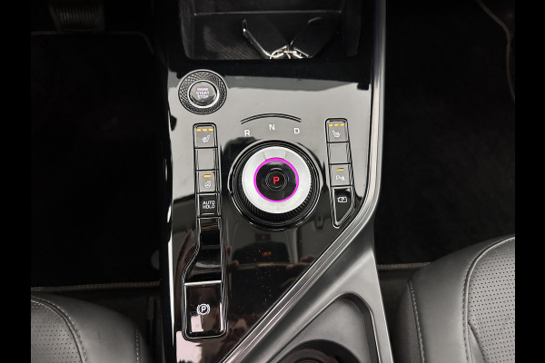 Kia Niro 1.6 GDi Hybrid Dynamic Plus Line (INCL-BTW) Aut. *PANO | HEAD-UP | LEATHER | DIGI-COCKPIT | NAVI-FULLMAP | DAB | ADAPTIVE-CRUISE | CAMERA | HEATED-COMFORTSEATS | KEYLESS | PRIVACYGLASS | SHIFTPADDLES | CARPLAY | TOWBAR | 16"