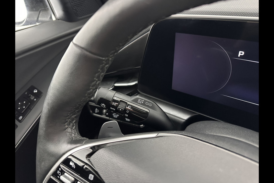 Kia Niro 1.6 GDi Hybrid Dynamic Plus Line (INCL-BTW) Aut. *PANO | HEAD-UP | LEATHER | DIGI-COCKPIT | NAVI-FULLMAP | DAB | ADAPTIVE-CRUISE | CAMERA | HEATED-COMFORTSEATS | KEYLESS | PRIVACYGLASS | SHIFTPADDLES | CARPLAY | TOWBAR | 16"