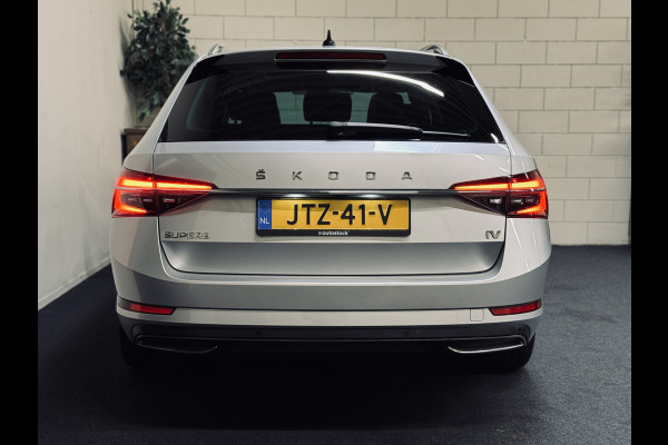 Škoda Superb Combi 1.4 TSI iV Laurin & Klement | Panorama | Stoelvent. | Trekhaak