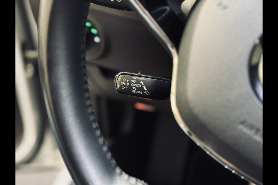 Škoda Superb Combi 1.4 TSI iV Laurin & Klement | Panorama | Stoelvent. | Trekhaak