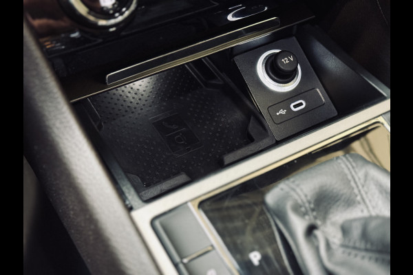 Škoda Superb Combi 1.4 TSI iV Laurin & Klement | Panorama | Stoelvent. | Trekhaak