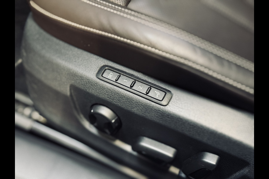Škoda Superb Combi 1.4 TSI iV Laurin & Klement | Panorama | Stoelvent. | Trekhaak