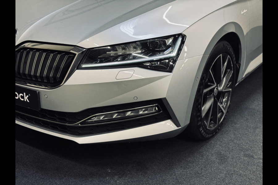 Škoda Superb Combi 1.4 TSI iV Laurin & Klement | Panorama | Stoelvent. | Trekhaak