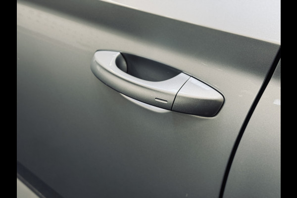 Škoda Superb Combi 1.4 TSI iV Laurin & Klement | Panorama | Stoelvent. | Trekhaak