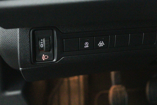 Peugeot 308 SW CARPLAY*130PK*PANO*NAVI*CAMERA*HAAK*CRUISE*ECC*