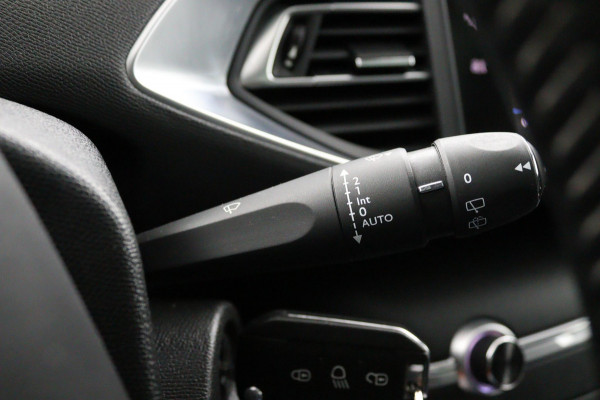 Peugeot 308 SW CARPLAY*130PK*PANO*NAVI*CAMERA*HAAK*CRUISE*ECC*