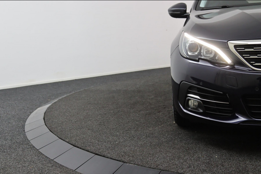 Peugeot 308 SW CARPLAY*130PK*PANO*NAVI*CAMERA*HAAK*CRUISE*ECC*