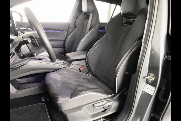 Škoda Elroq 60 Sportline 204pk | Navigatie | Keyless entry | Parkeercamera | Adaptieve cruise controle | Stoelverwarming | Parkeersensoren voor en achter