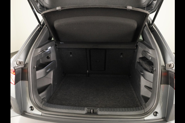 Škoda Elroq 60 Sportline 204pk | Navigatie | Keyless entry | Parkeercamera | Adaptieve cruise controle | Stoelverwarming | Parkeersensoren voor en achter