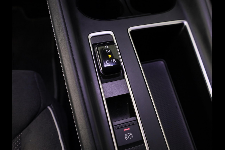 Škoda Elroq 60 Sportline 204pk | Navigatie | Keyless entry | Parkeercamera | Adaptieve cruise controle | Stoelverwarming | Parkeersensoren voor en achter