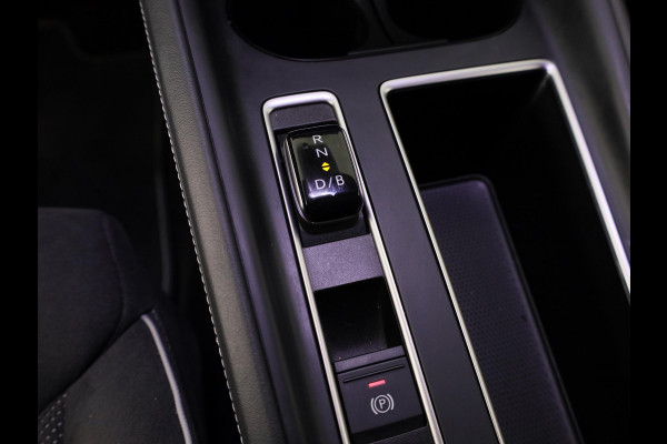 Škoda Elroq 60 Sportline 204pk | Navigatie | Keyless entry | Parkeercamera | Adaptieve cruise controle | Stoelverwarming | Parkeersensoren voor en achter