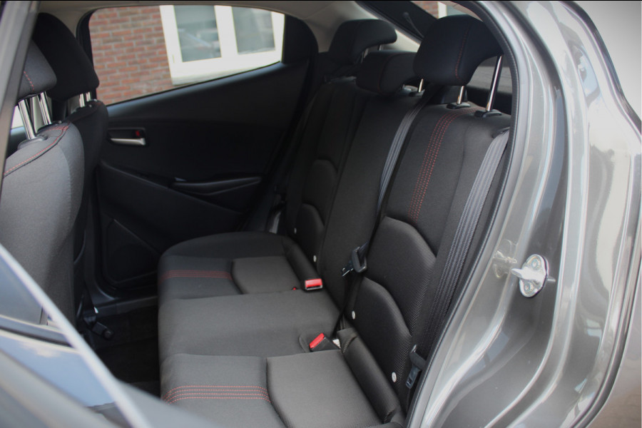 Mazda 2 1.5 SkyActiv-G 90 Homura - Stoel- stuurverwarming, Cruise, Achteruitrijcamera, Airco!