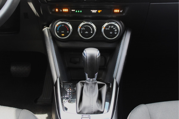 Mazda 2 1.5 SkyActiv-G 90 Homura - Stoel- stuurverwarming, Cruise, Achteruitrijcamera, Airco!