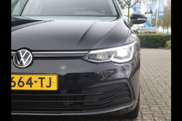Volkswagen Golf 1.5 TSI Life Business Navi / LED /Camera / Trekh / Climate BTW auto