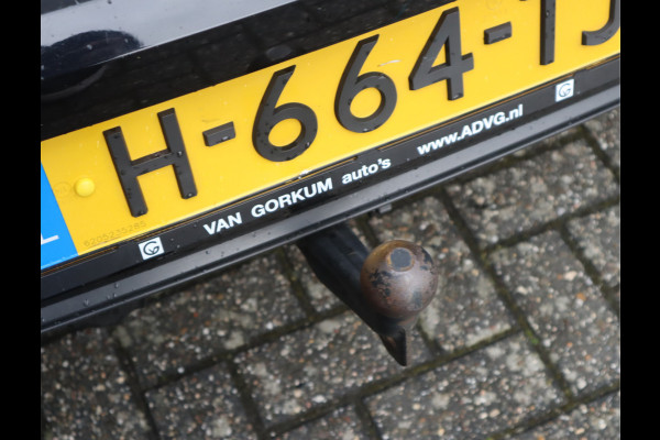 Volkswagen Golf 1.5 TSI Life Business Navi / LED /Camera / Trekh / Climate BTW auto