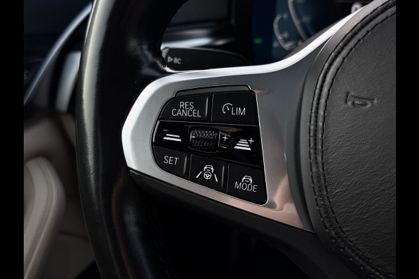 BMW 5 Serie Touring 530e M-Sport | Pano | Trekhaak | Laser | Head Up | Driving Assist Pro | Keyless | Dealer onderhouden | 1e eig.