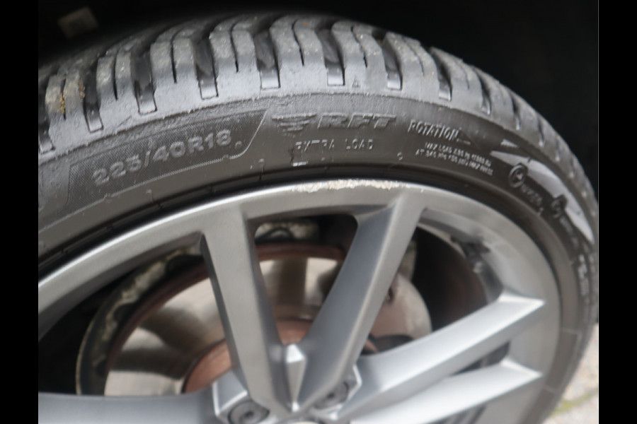 Volkswagen Golf 1.5 TSI Life Business Navi / LED /Camera / Trekh / Climate BTW auto