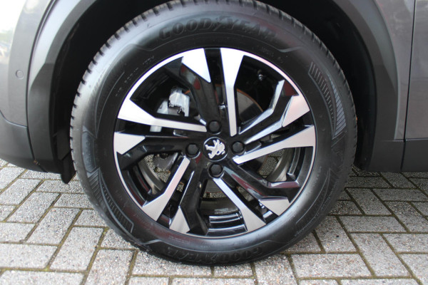 Peugeot 2008 1.2 130PK GT | NAVIGATIE 10" TOUCHSCREEN | APPLE CARPLAY/ANDROID AUTO | ADAPTIVE CRUISE CONTROL | FULL LED KOPLAMPEN | ACHTERUITRIJ CAMERA | 3-D COCKPIT | KEYLESS ENTRY/START | STOEL VERWARMING | DODEHOEK BEWAKING | ALL SEASON BANDEN |