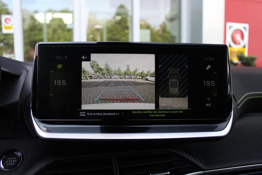 Peugeot 2008 1.2 130PK GT | NAVIGATIE 10" TOUCHSCREEN | APPLE CARPLAY/ANDROID AUTO | ADAPTIVE CRUISE CONTROL | FULL LED KOPLAMPEN | ACHTERUITRIJ CAMERA | 3-D COCKPIT | KEYLESS ENTRY/START | STOEL VERWARMING | DODEHOEK BEWAKING | ALL SEASON BANDEN |