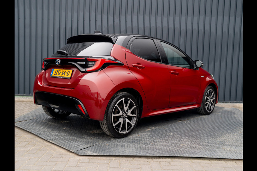 Toyota Yaris 1.5 Hybrid Executive | Bi-Tone | 17'' | Stoelverw. | Apple Carplay/ Android Auto | Prijs Rijklaar!!