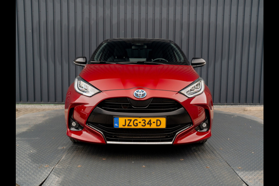Toyota Yaris 1.5 Hybrid Executive | Bi-Tone | 17'' | Stoelverw. | Apple Carplay/ Android Auto | Prijs Rijklaar!!