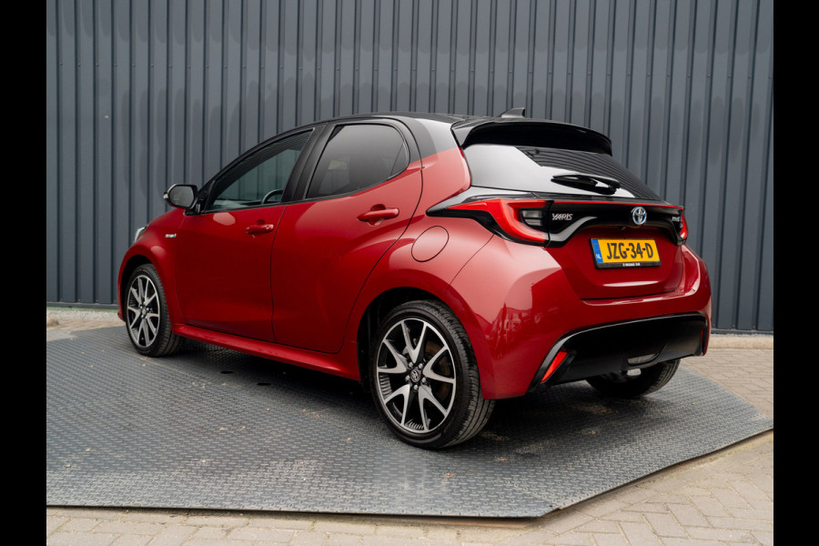 Toyota Yaris 1.5 Hybrid Executive | Bi-Tone | 17'' | Stoelverw. | Apple Carplay/ Android Auto | Prijs Rijklaar!!
