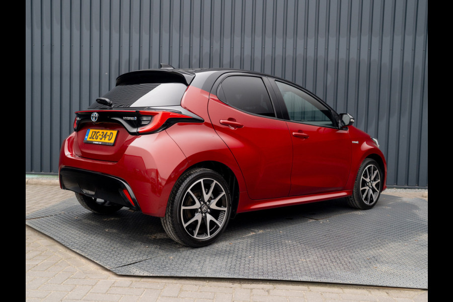 Toyota Yaris 1.5 Hybrid Executive | Bi-Tone | 17'' | Stoelverw. | Apple Carplay/ Android Auto | Prijs Rijklaar!!