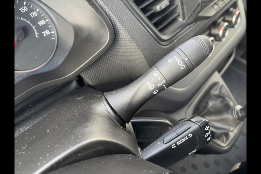 Renault Trafic 2.0 dCi 110 T30 L2H1*A/C*CRUISE*NAV*HAAK*3PERS*TEL